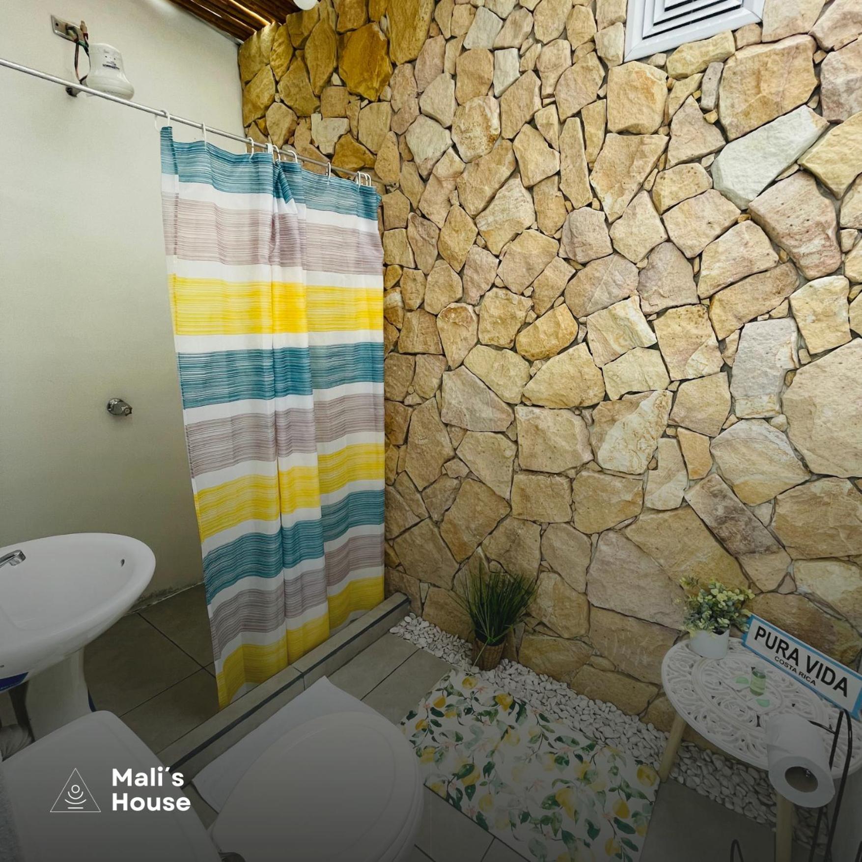 Готель Mali'S House La Fortuna Екстер'єр фото